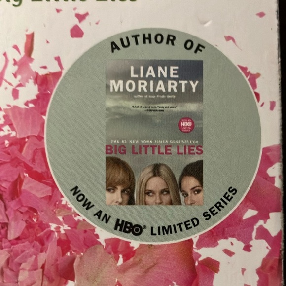 Book The Husband's Secret by Liane Moriarty - Picture 7 of 9